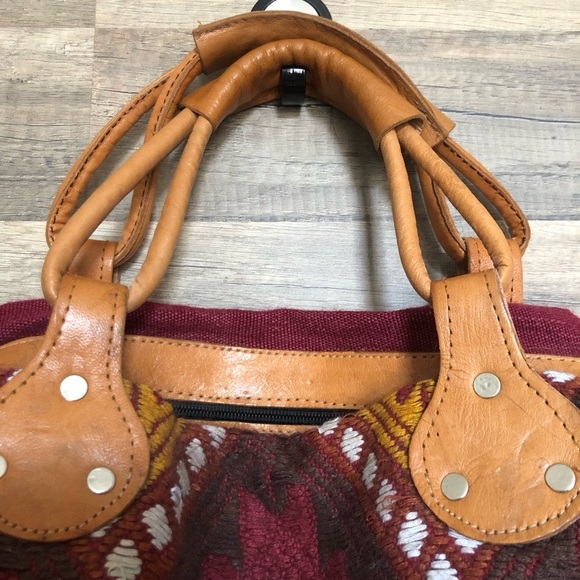 Boho Handcrafted Woven Navaho Southwestern Multicolor Crossbody Bag - Picture 4 of 16